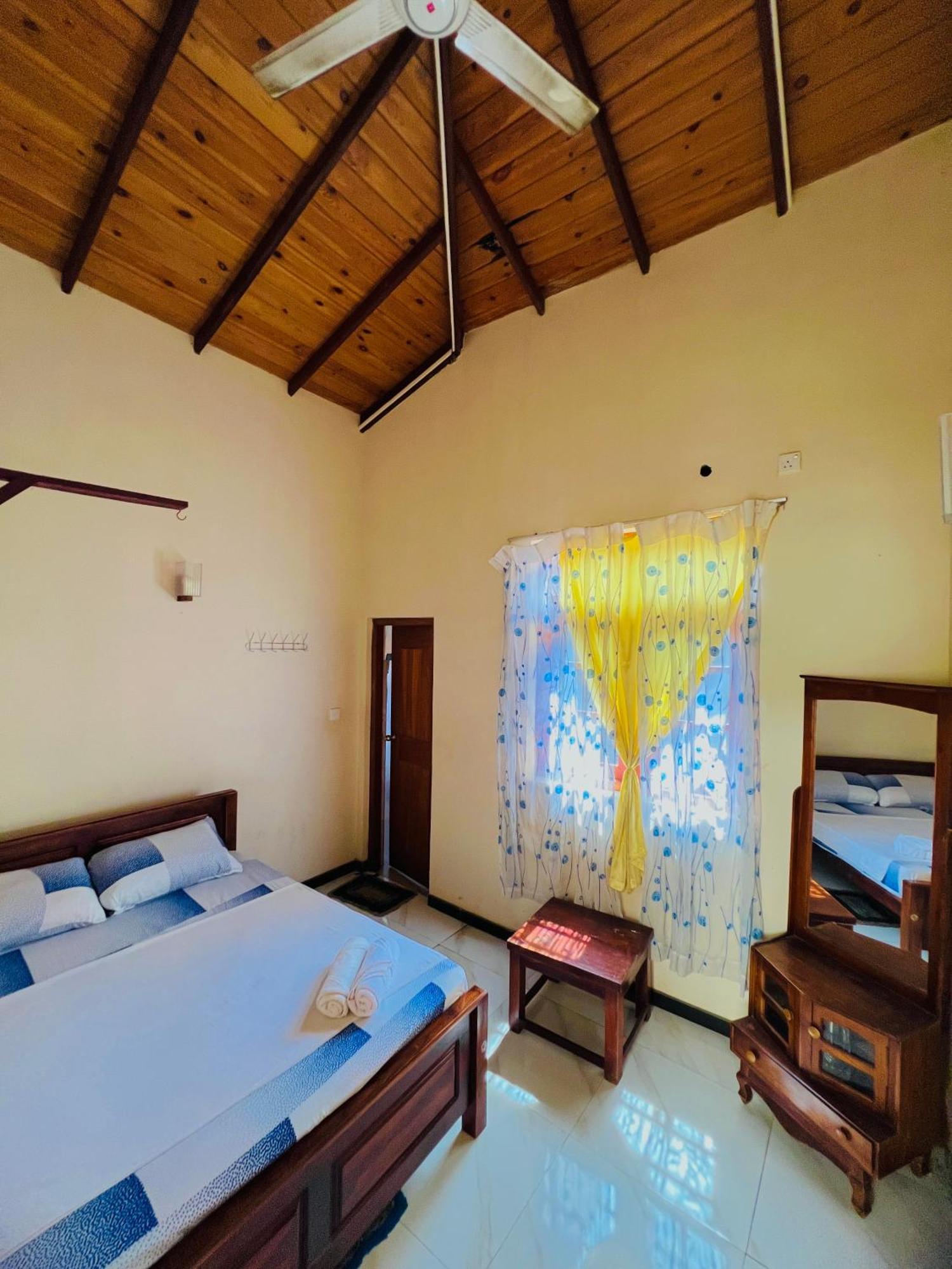 Malwaththa Mount Villa Kandy Exterior foto